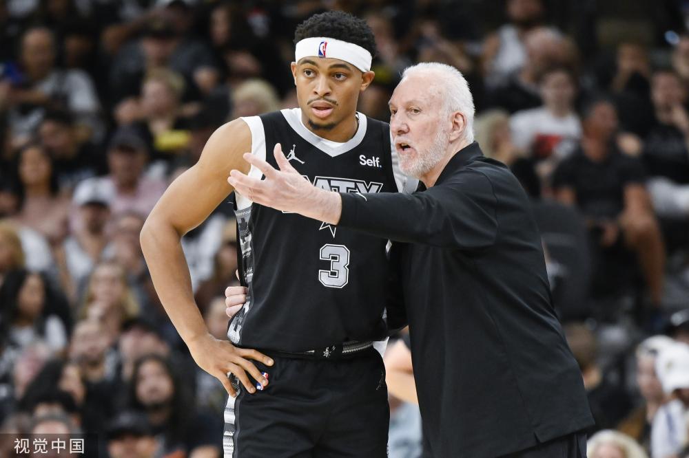 赛场上站稳 赛场上站稳