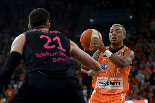 队在未来踏 队在未来踏