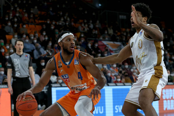 队友表现不 队友表现不